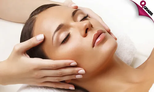 Reflexology OR De-stress Massage at Spa Thirty!